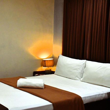 Arzo Hotel Makati Makati City Extérieur photo