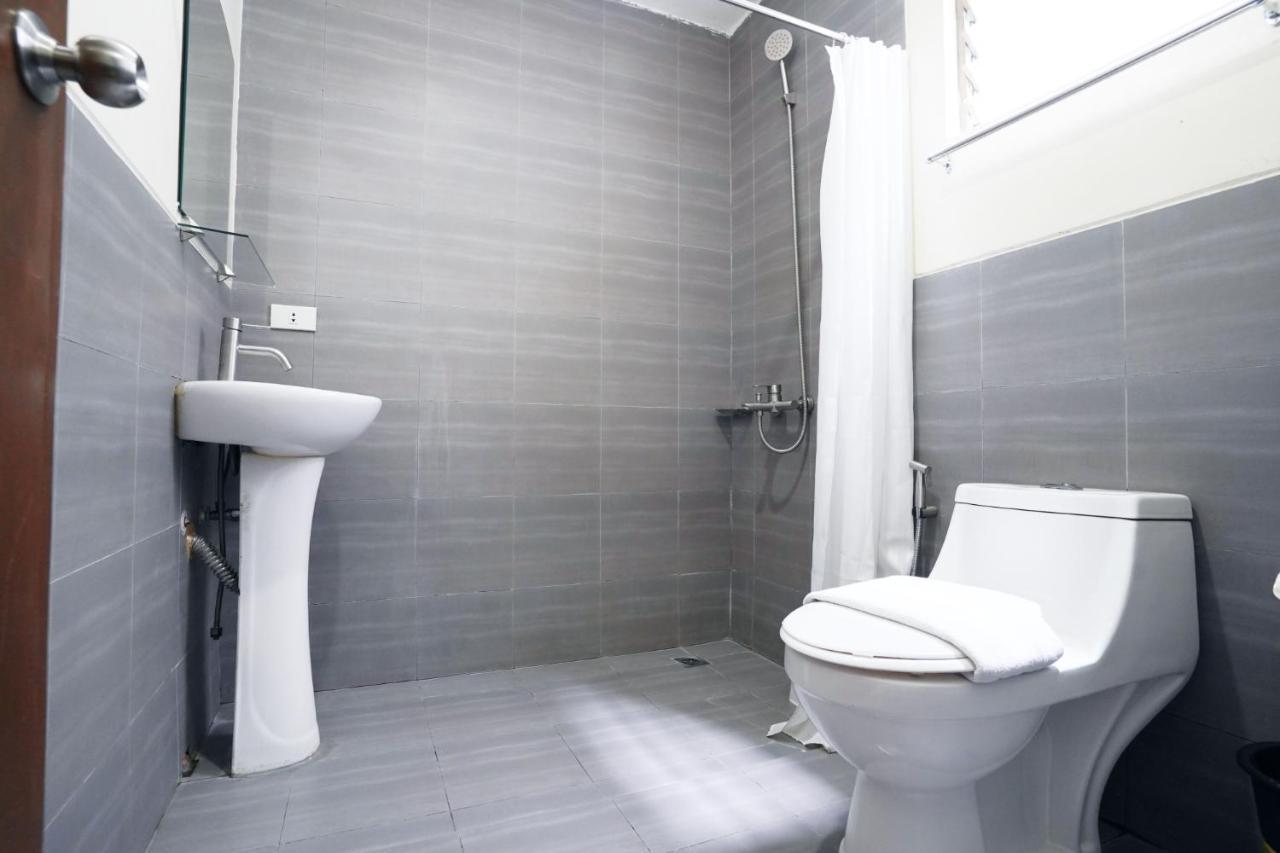 Arzo Hotel Makati Makati City Extérieur photo