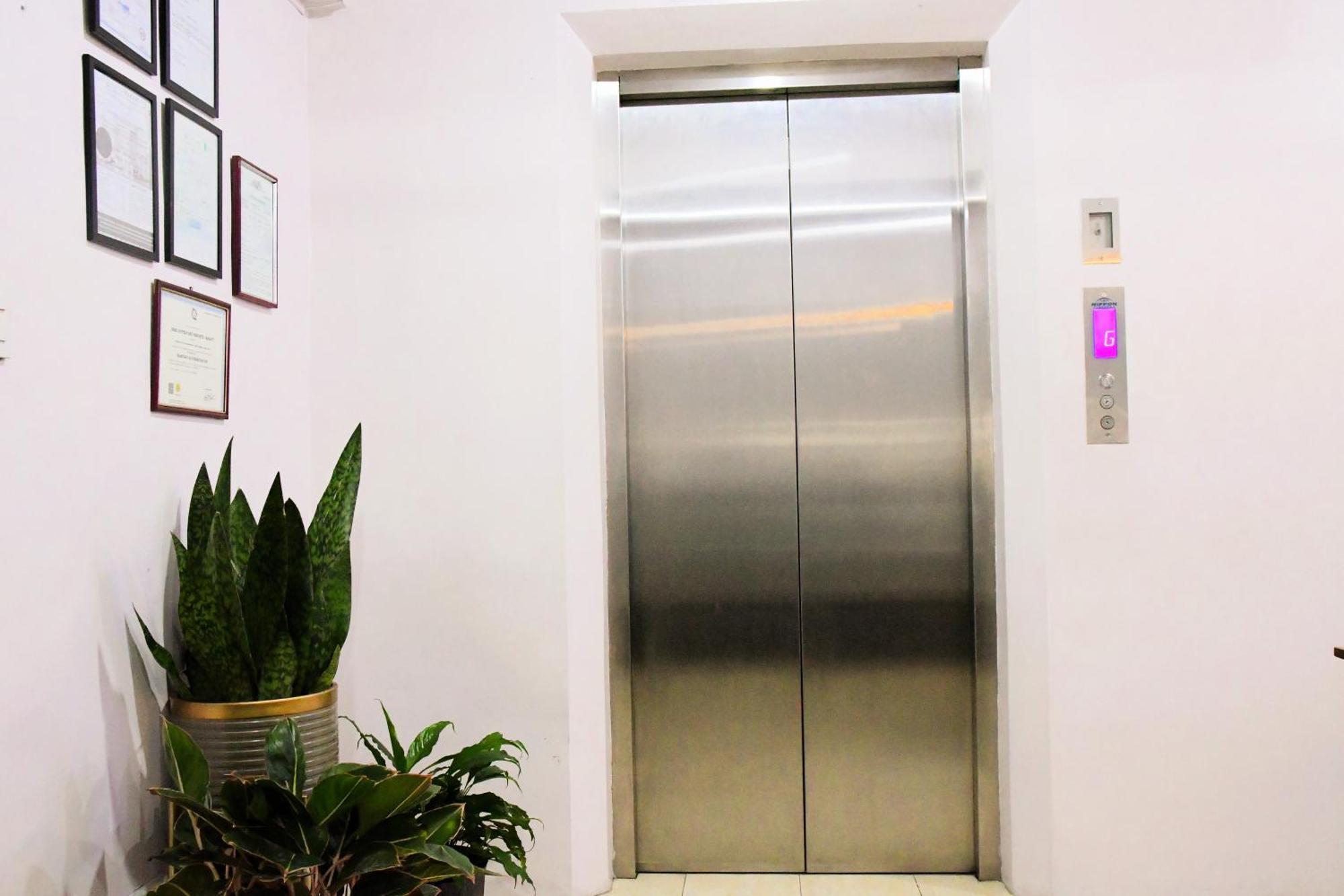 Arzo Hotel Makati Makati City Extérieur photo
