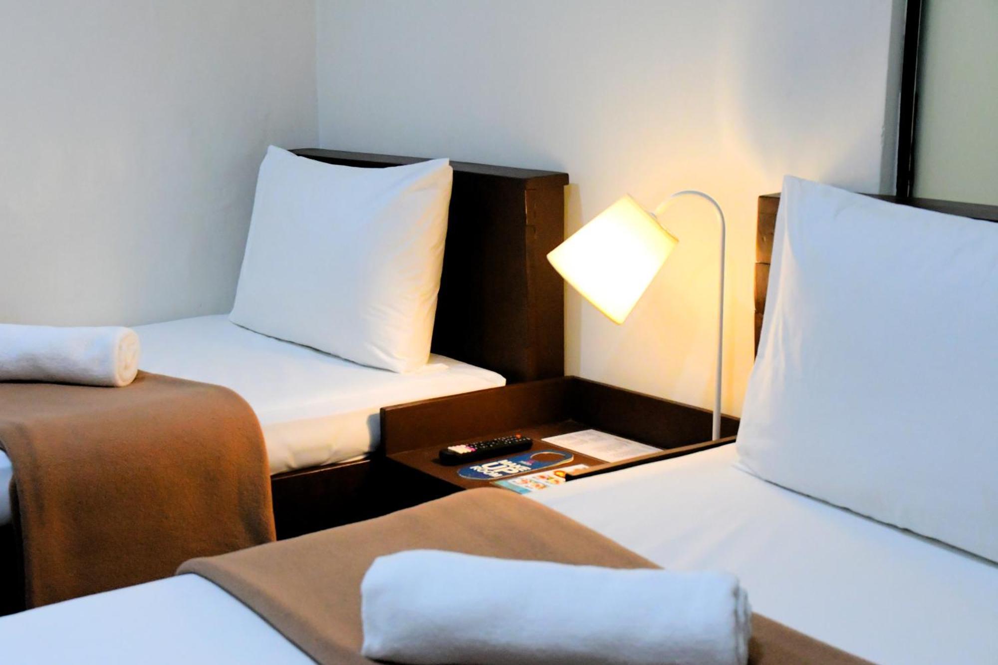 Arzo Hotel Makati Makati City Extérieur photo