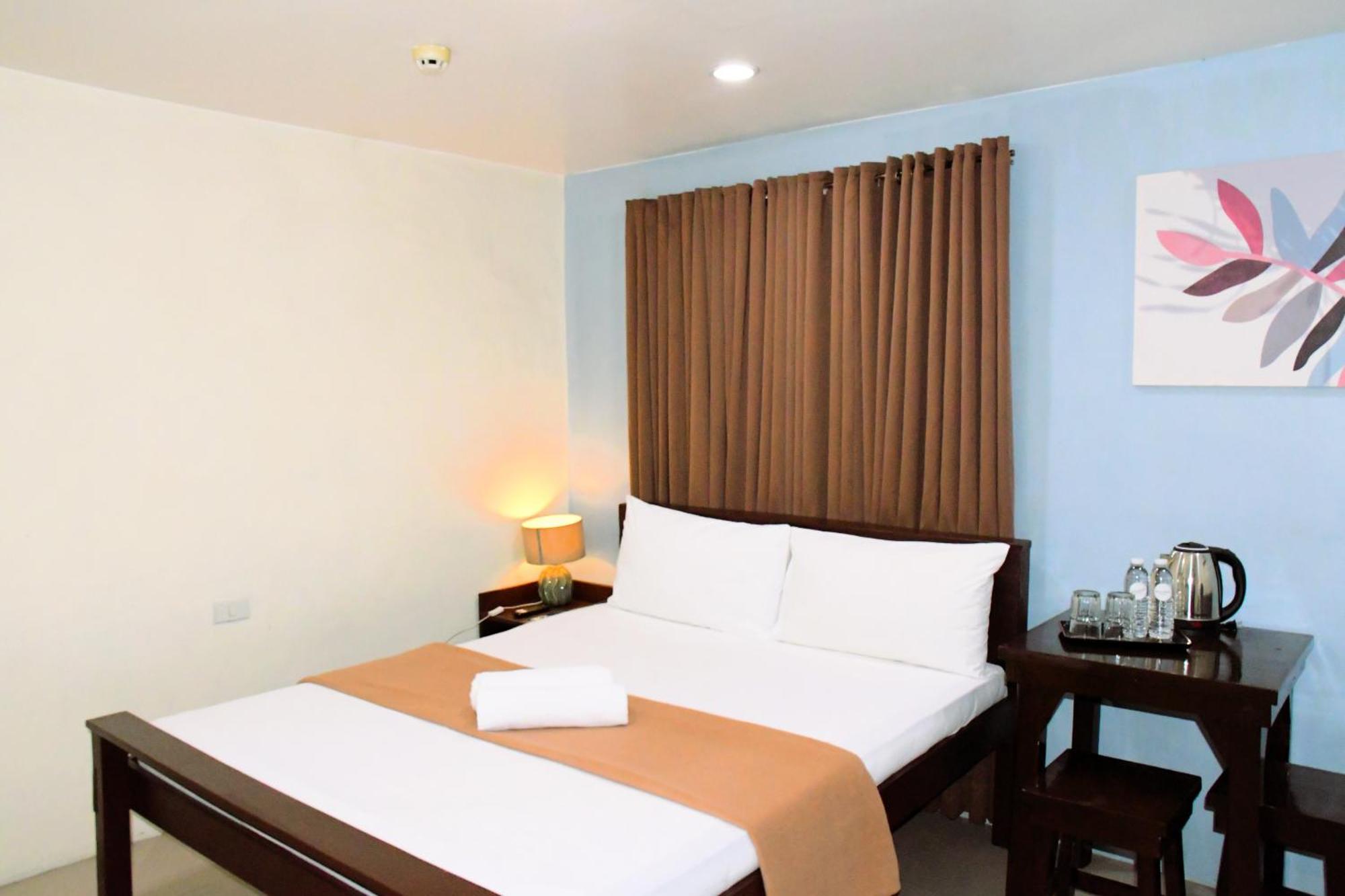 Arzo Hotel Makati Makati City Extérieur photo